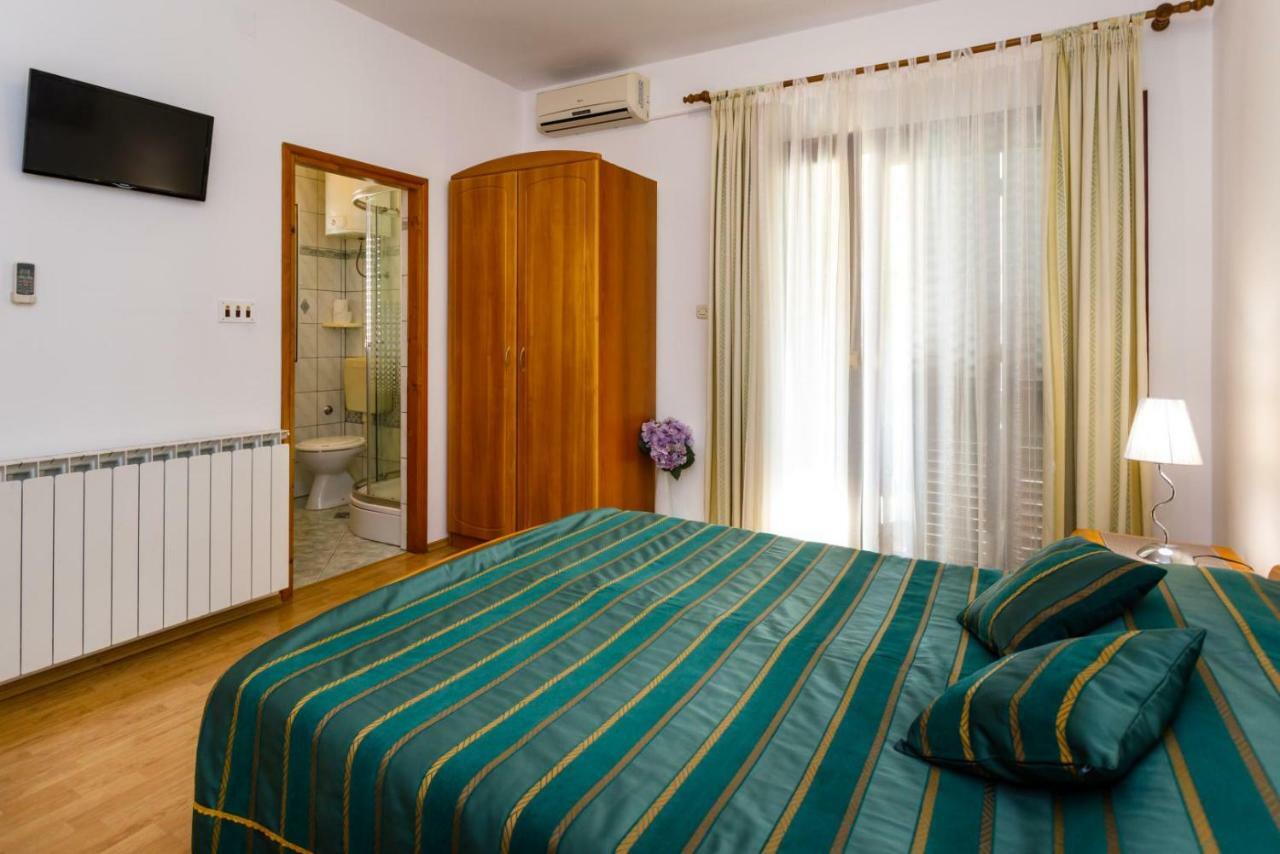 Rooms Mimi Krk Town Kültér fotó